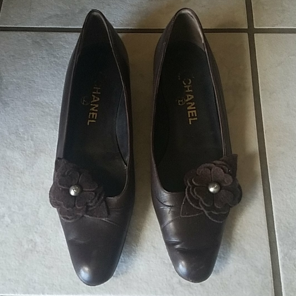 Used Chanel flats